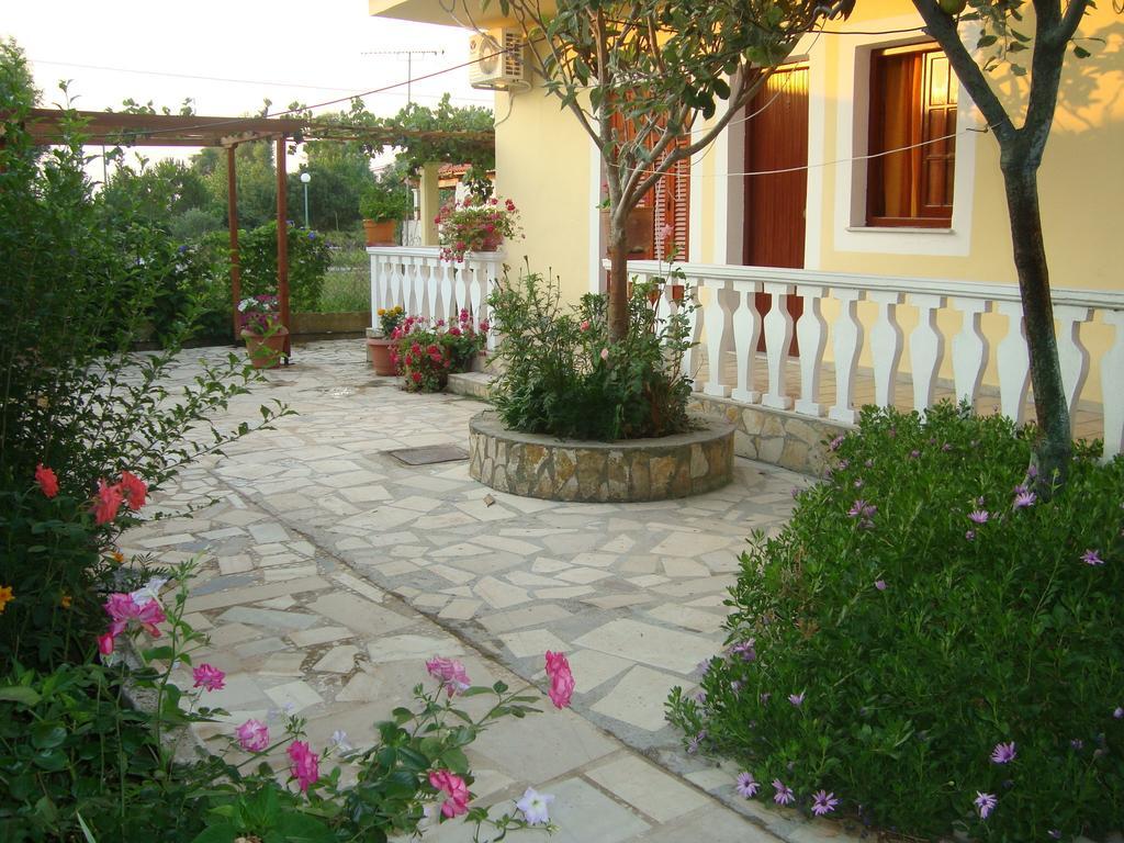 Apartment Victoria Agios Georgios  Dış mekan fotoğraf