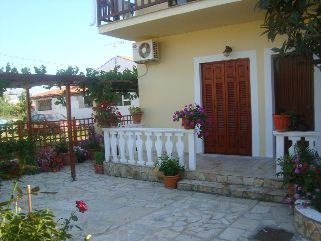 Apartment Victoria Agios Georgios  Dış mekan fotoğraf