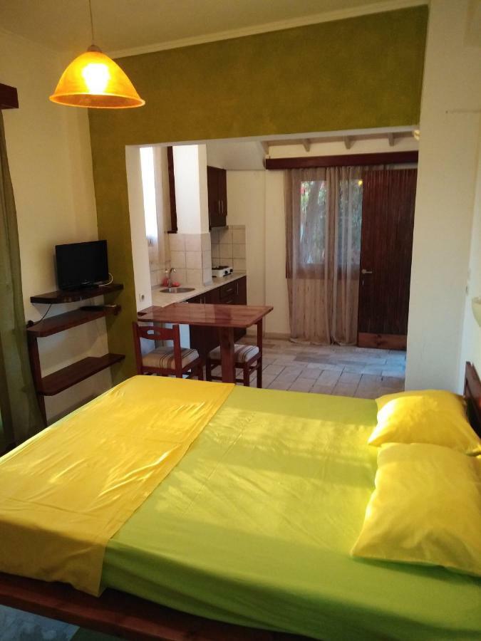 Apartment Victoria Agios Georgios  Dış mekan fotoğraf
